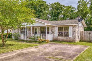 802 Christian Dr, Pensacola, FL 32506