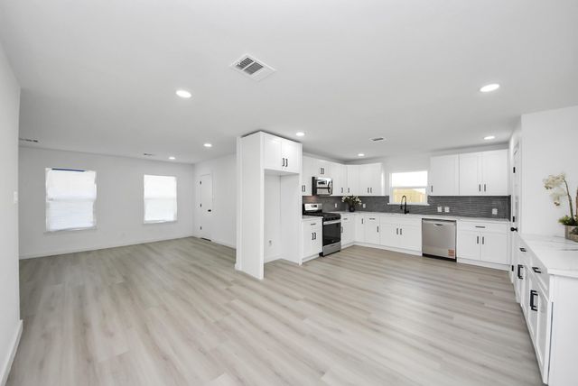 3853 Wentworth Street, Houston, TX 77004