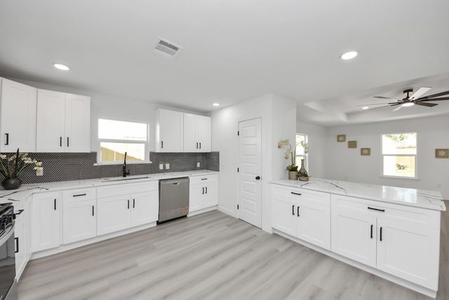 3853 Wentworth Street, Houston, TX 77004