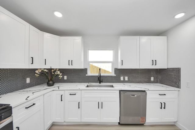 3853 Wentworth Street, Houston, TX 77004