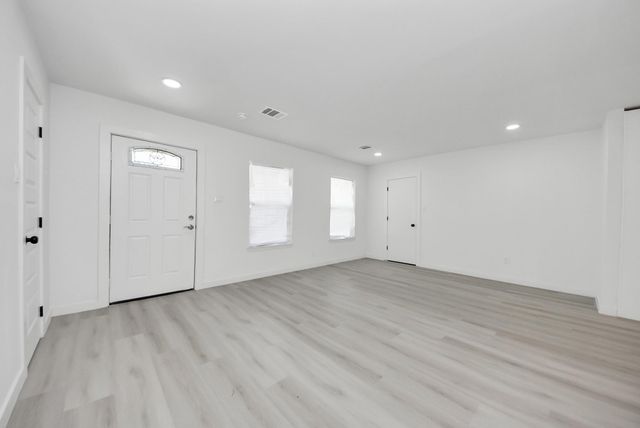 3853 Wentworth Street, Houston, TX 77004