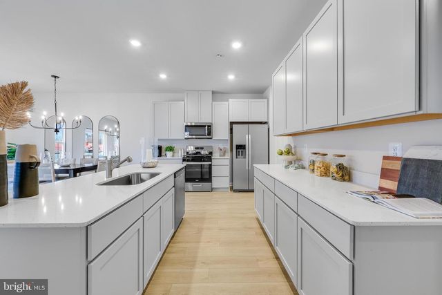 565 W NORTH ST, Smyrna, DE 19977