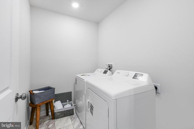 565 W NORTH ST, Smyrna, DE 19977