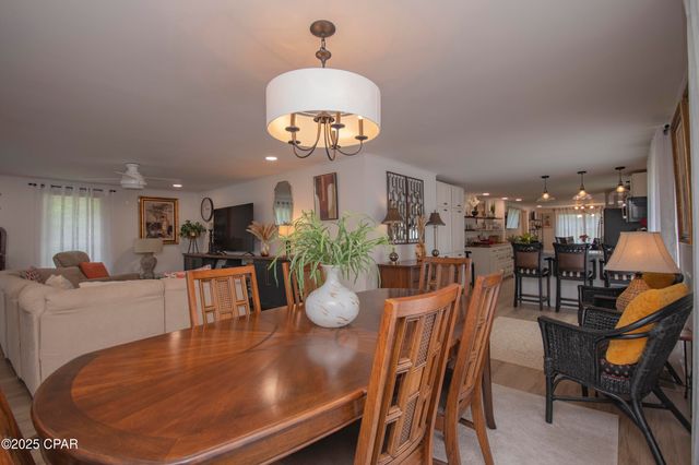 402 E Pennsylvania Avenue, Bonifay, FL 32425