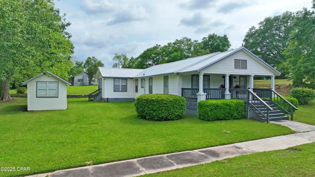 402 E Pennsylvania Avenue, Bonifay, FL 32425