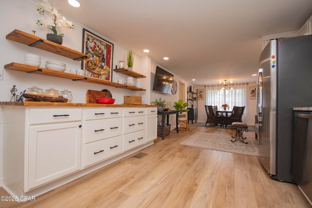 402 E Pennsylvania Avenue, Bonifay, FL 32425