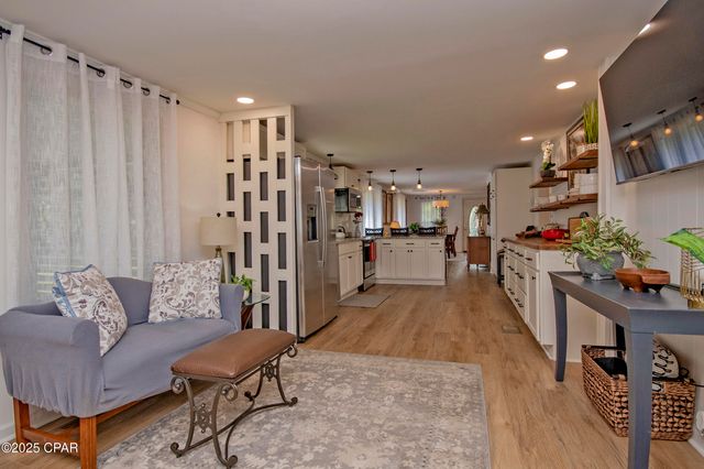 402 E Pennsylvania Avenue, Bonifay, FL 32425