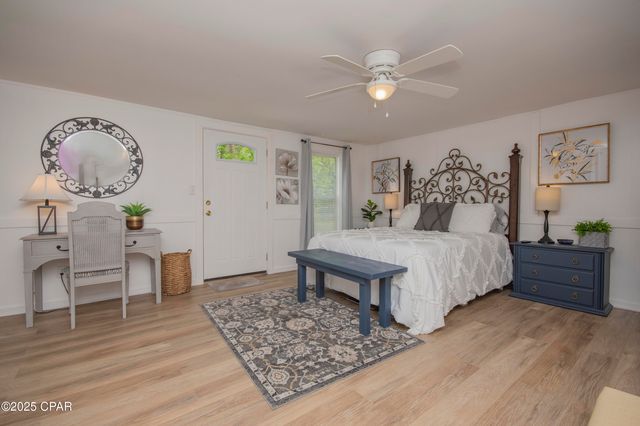 402 E Pennsylvania Avenue, Bonifay, FL 32425