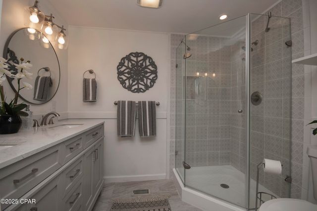 402 E Pennsylvania Avenue, Bonifay, FL 32425