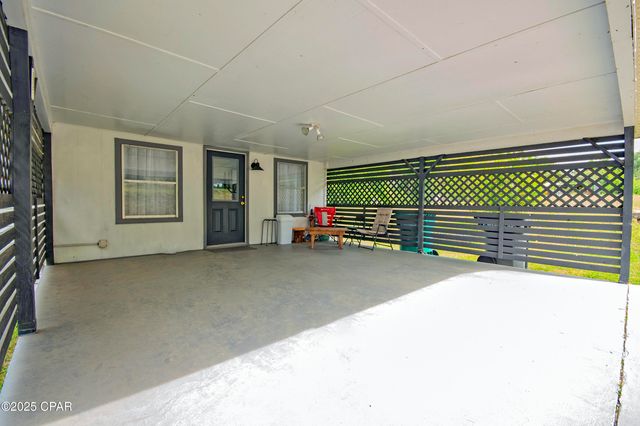 402 E Pennsylvania Avenue, Bonifay, FL 32425