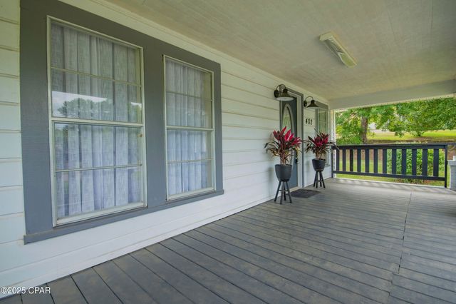 402 E Pennsylvania Avenue, Bonifay, FL 32425