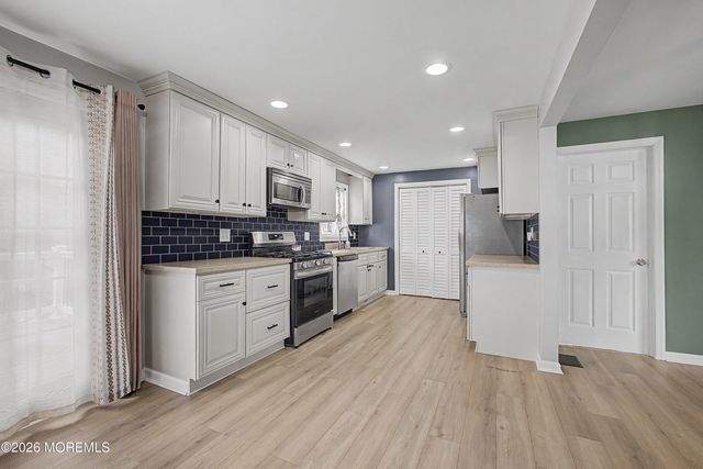 45 Birchwood Avenue, Keansburg, NJ 07734