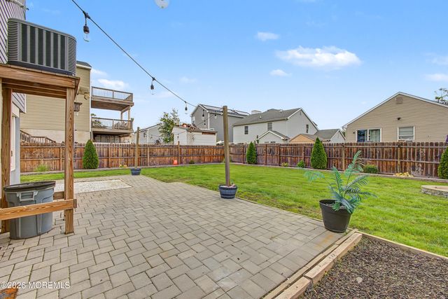 45 Birchwood Avenue, Keansburg, NJ 07734