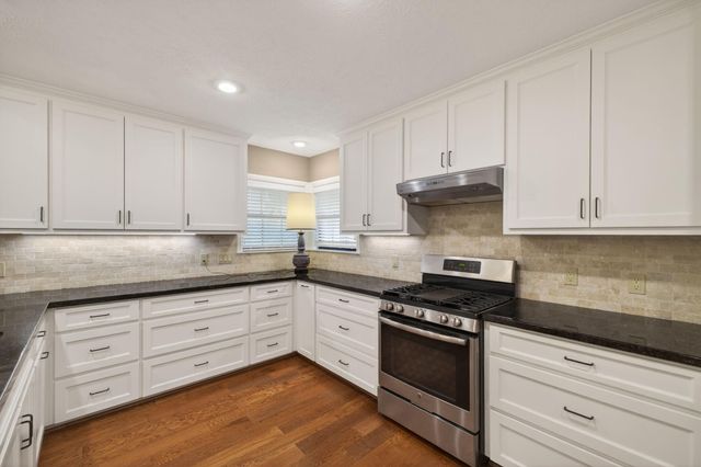 408 W Tom Green Street, Brenham, TX 77833