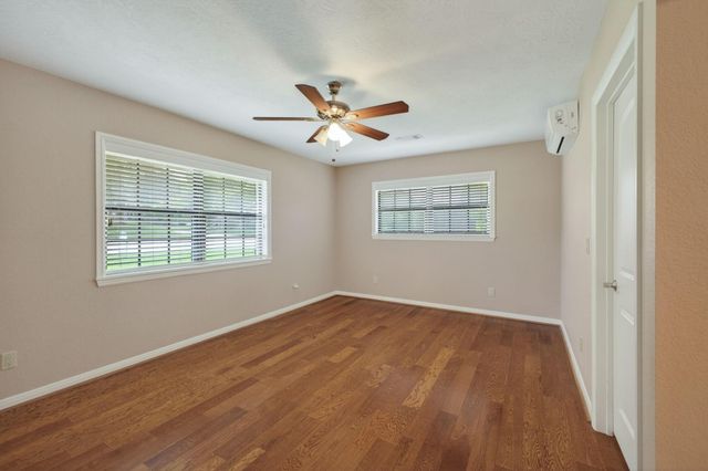 408 W Tom Green Street, Brenham, TX 77833