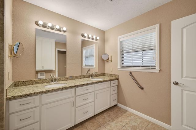408 W Tom Green Street, Brenham, TX 77833