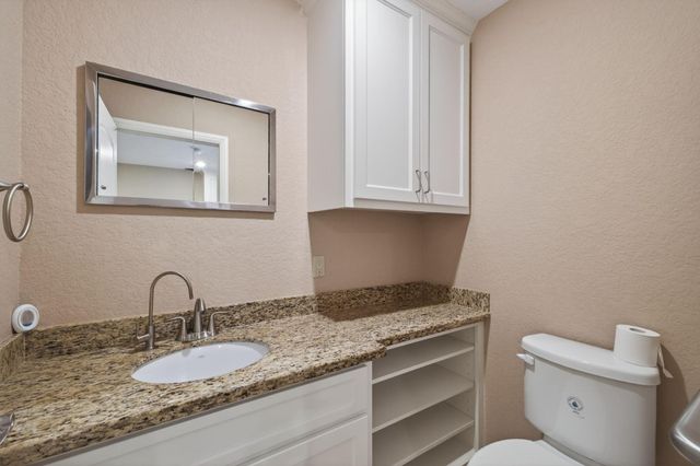 408 W Tom Green Street, Brenham, TX 77833