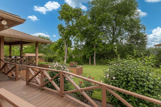 408 W Tom Green Street, Brenham, TX 77833