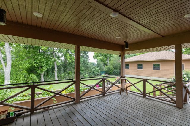 408 W Tom Green Street, Brenham, TX 77833