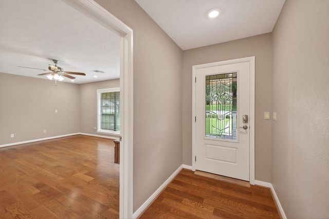 408 W Tom Green Street, Brenham, TX 77833