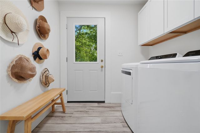 1133 Hotz Ave, Iowa City, IA 52245