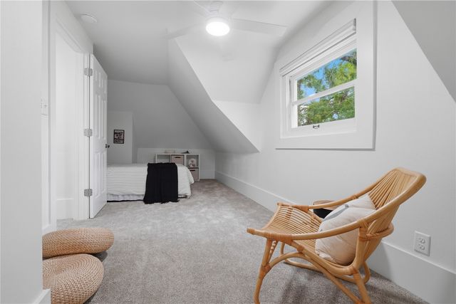 1133 Hotz Ave, Iowa City, IA 52245