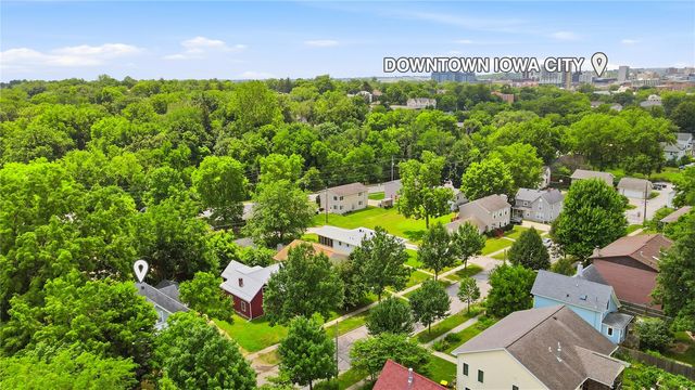 1133 Hotz Ave, Iowa City, IA 52245