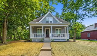 1133 Hotz Ave, Iowa City, IA 52245