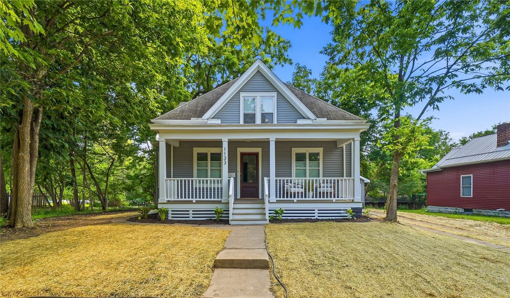 1133 Hotz Ave, Iowa City, IA 52245