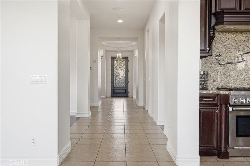 Image 10 of property listing at 5156 Branding Iron Place, Rancho Cucamonga, CA 91739