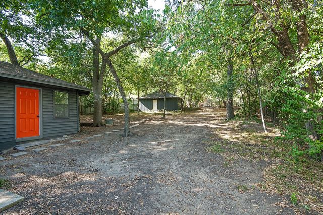 7326 Maringo Drive, Dallas, TX 75227