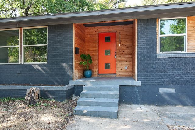 7326 Maringo Drive, Dallas, TX 75227