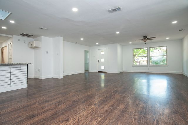 7326 Maringo Drive, Dallas, TX 75227