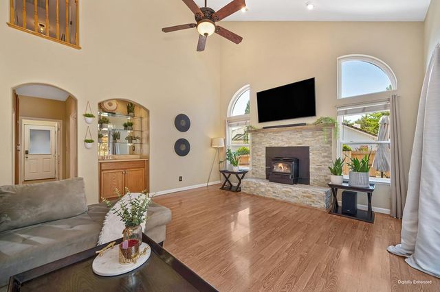 2535 Country Club Dr, Cameron Park, CA 95682