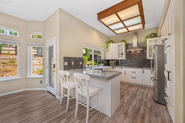 2535 Country Club Dr, Cameron Park, CA 95682