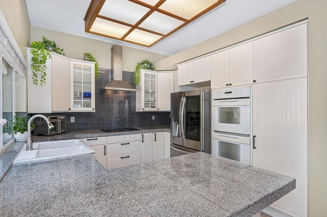 2535 Country Club Dr, Cameron Park, CA 95682