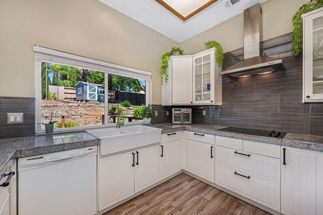 2535 Country Club Dr, Cameron Park, CA 95682