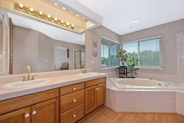 2535 Country Club Dr, Cameron Park, CA 95682