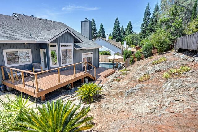 2535 Country Club Dr, Cameron Park, CA 95682