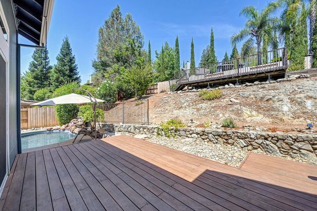 2535 Country Club Dr, Cameron Park, CA 95682