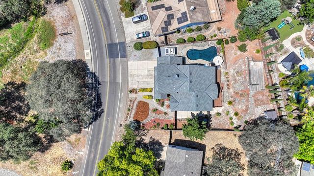 2535 Country Club Dr, Cameron Park, CA 95682