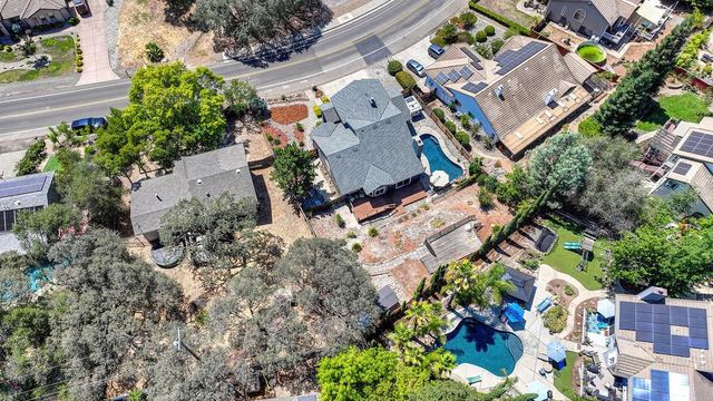 2535 Country Club Dr, Cameron Park, CA 95682