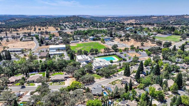 2535 Country Club Dr, Cameron Park, CA 95682