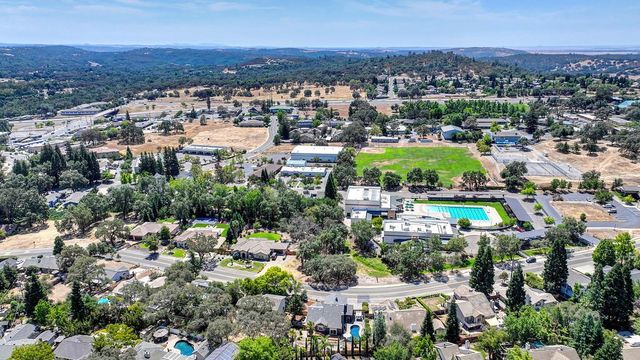 2535 Country Club Dr, Cameron Park, CA 95682