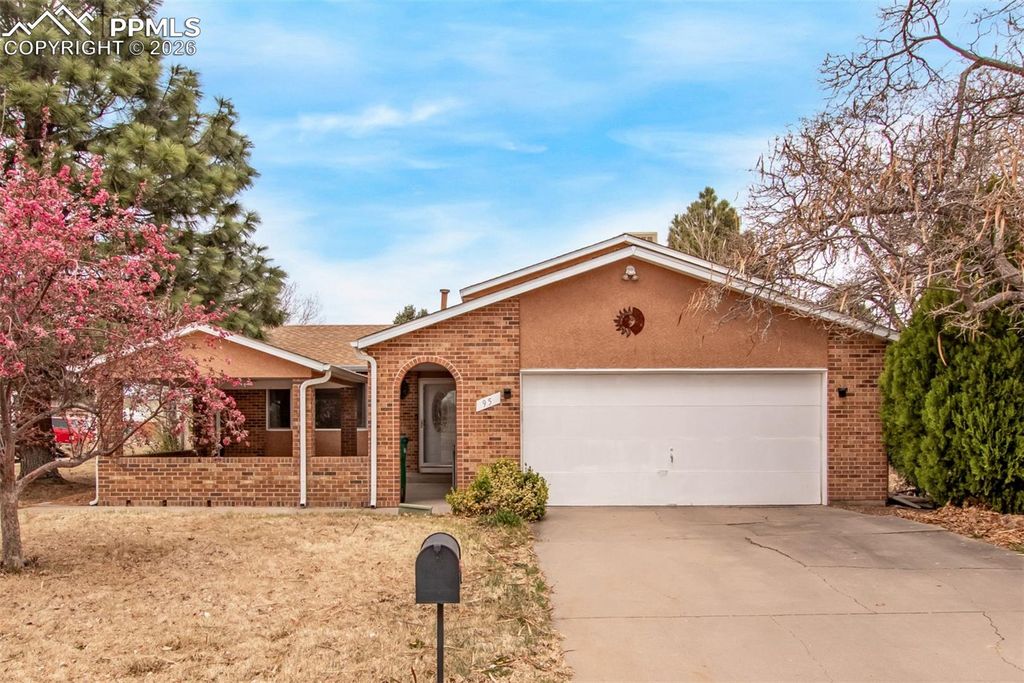 95 Regency Boulevard, Pueblo, CO 81005 — exterior