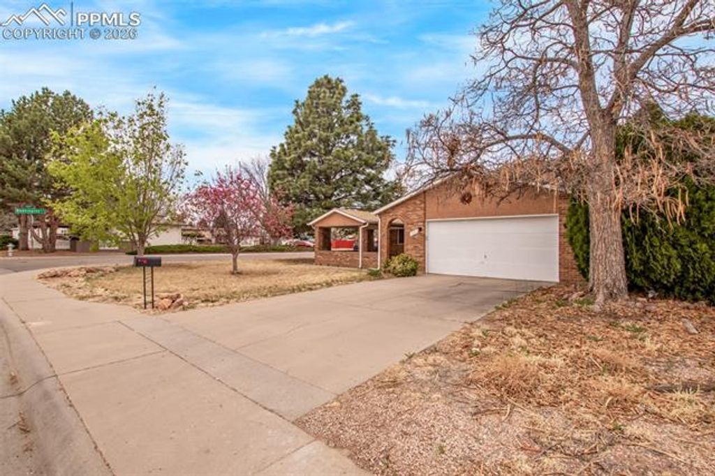 95 Regency Boulevard, Pueblo, CO 81005 — photo 4