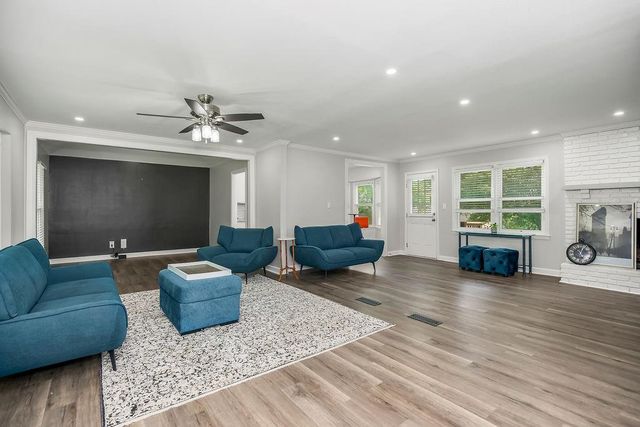 42 E 106 Street, Kansas City, MO 64114