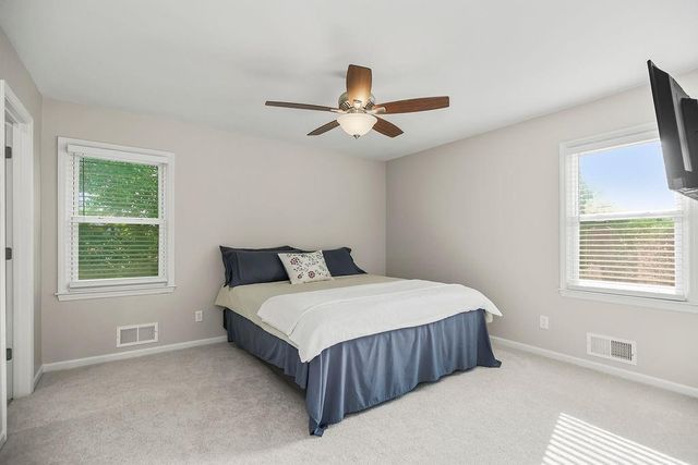 42 E 106 Street, Kansas City, MO 64114