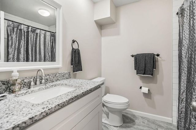 42 E 106 Street, Kansas City, MO 64114