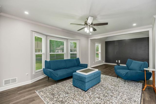 42 E 106 Street, Kansas City, MO 64114